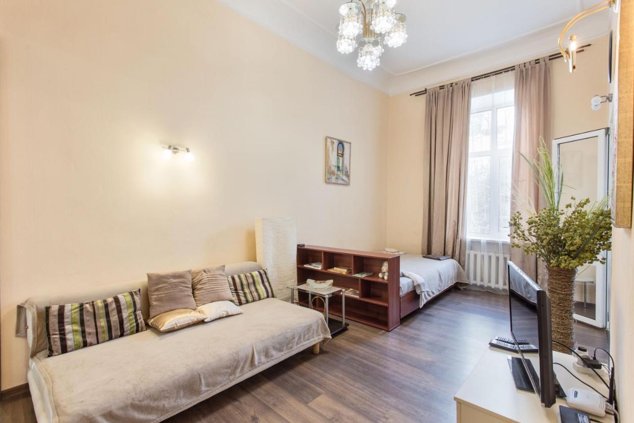 Apartments Opposite Shevchenko Park 오데사 외부 사진